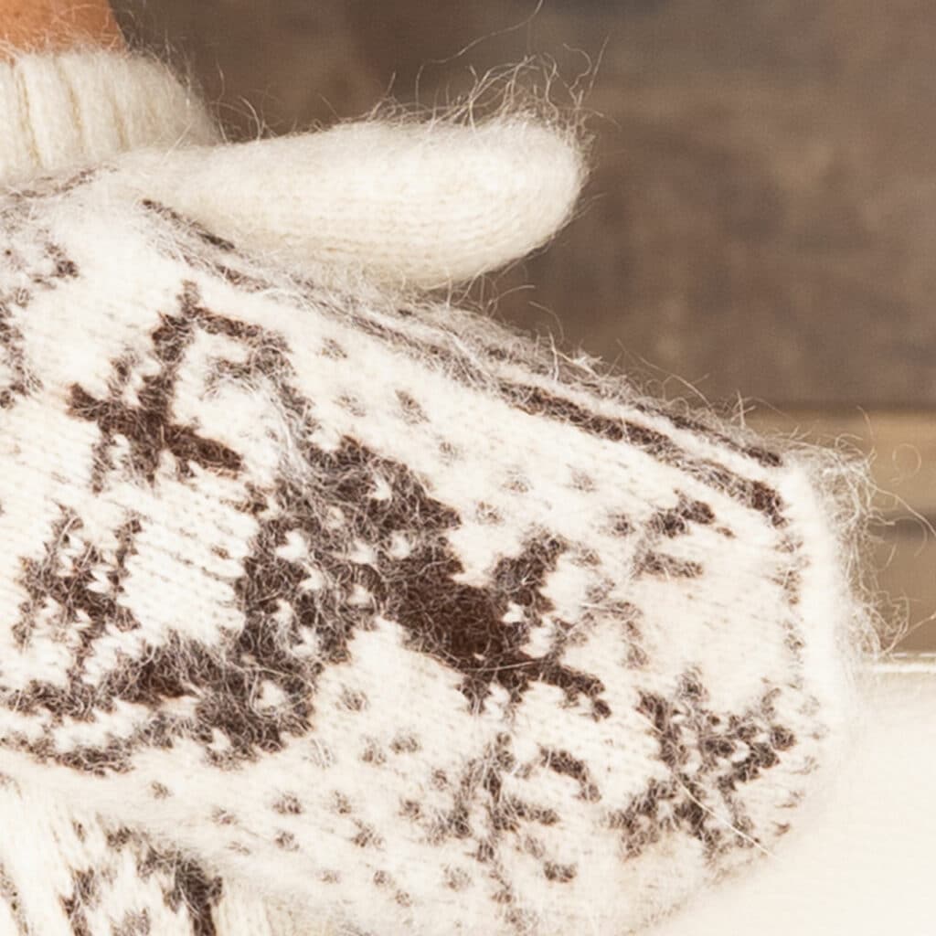 Beautiful super warm goat wool mittens in ecru