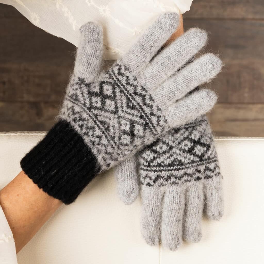 Wool gloves - Tyeplij