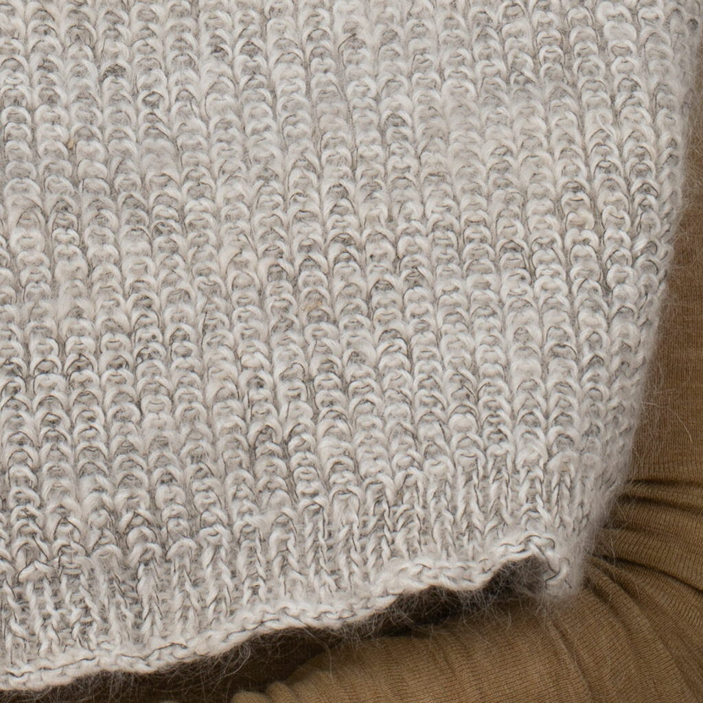 Handmade goat wool neck warmer - Babulechka