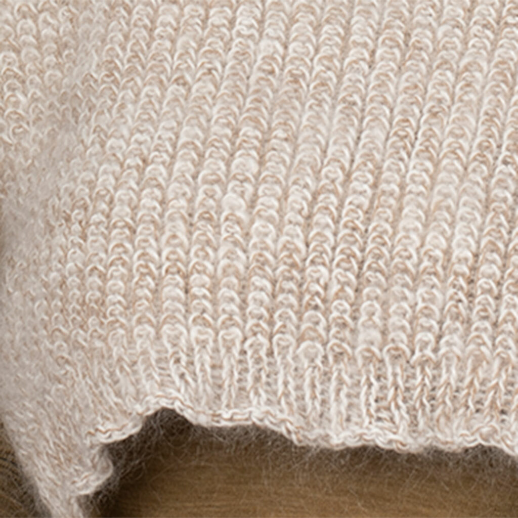 Handmade goat wool neck warmer - Babulechka